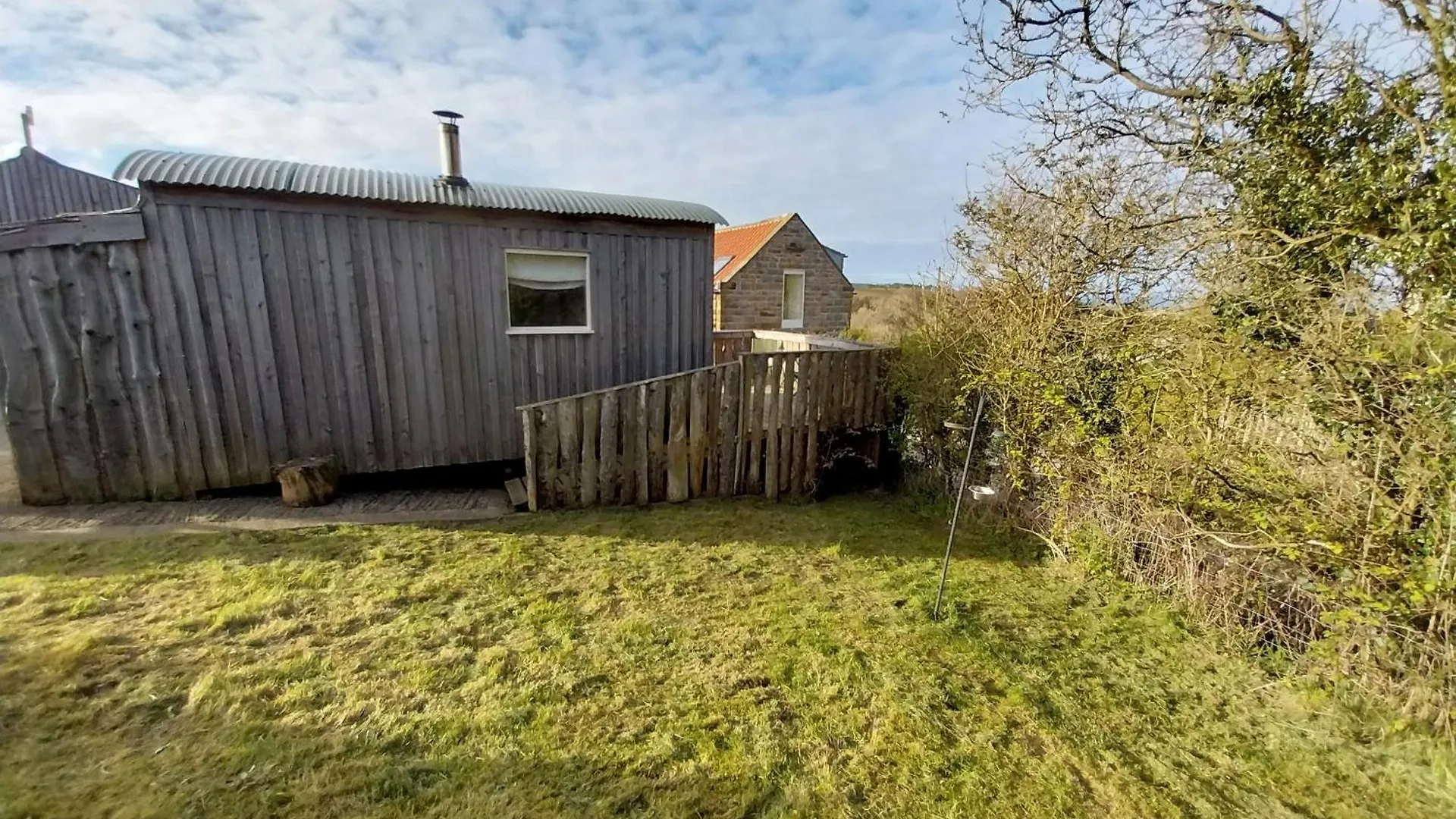 Meadowbeck - Shepherd Huts Fylingdales
