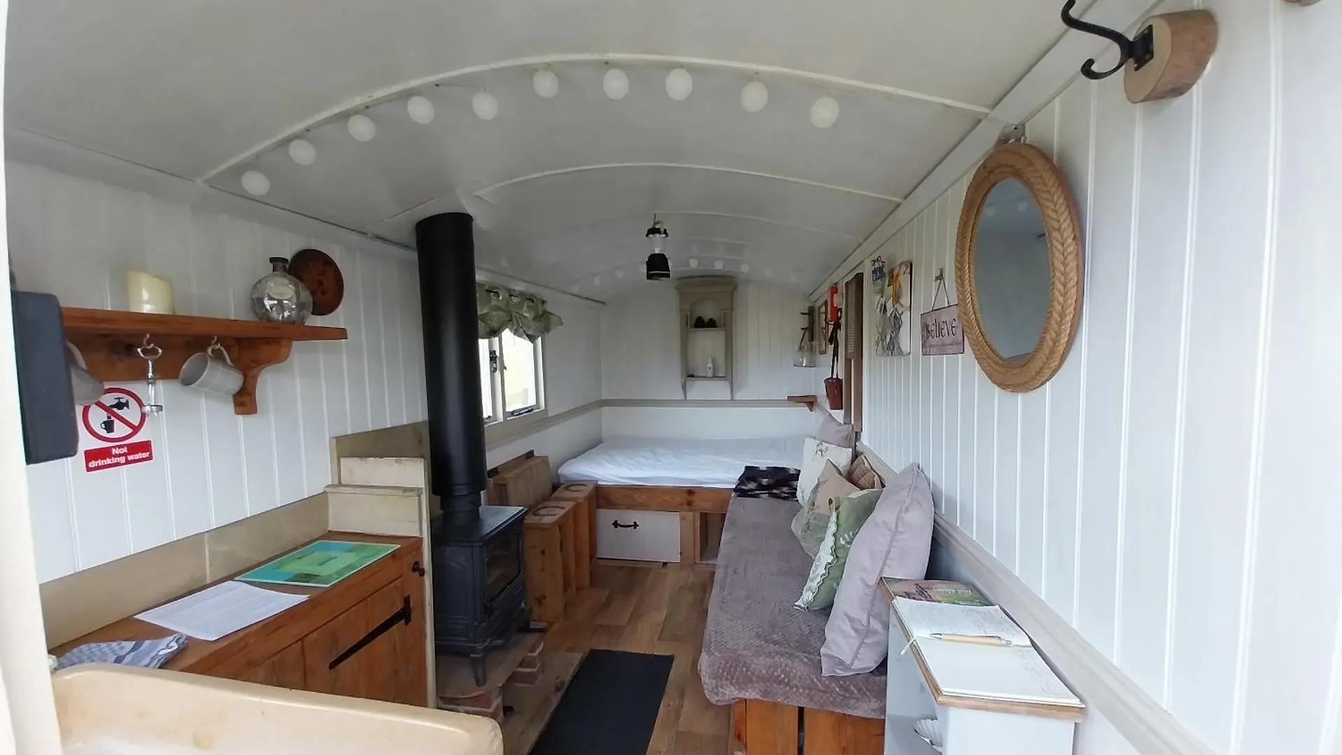 Meadowbeck - Shepherd Huts Fylingdales
