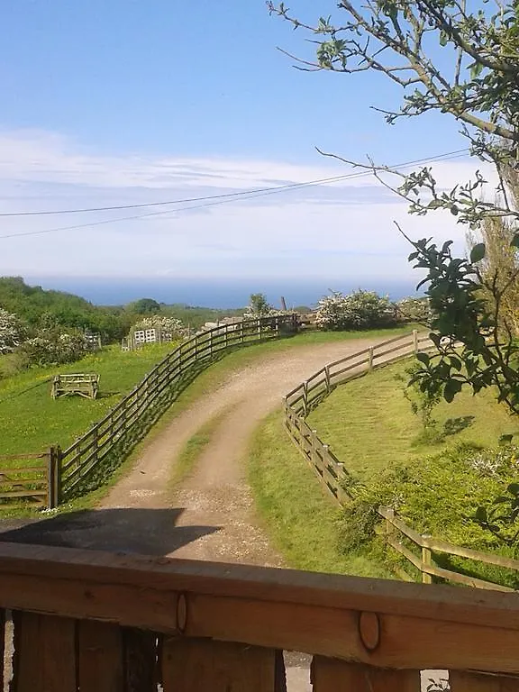 Meadowbeck - Shepherd Huts Fylingdales